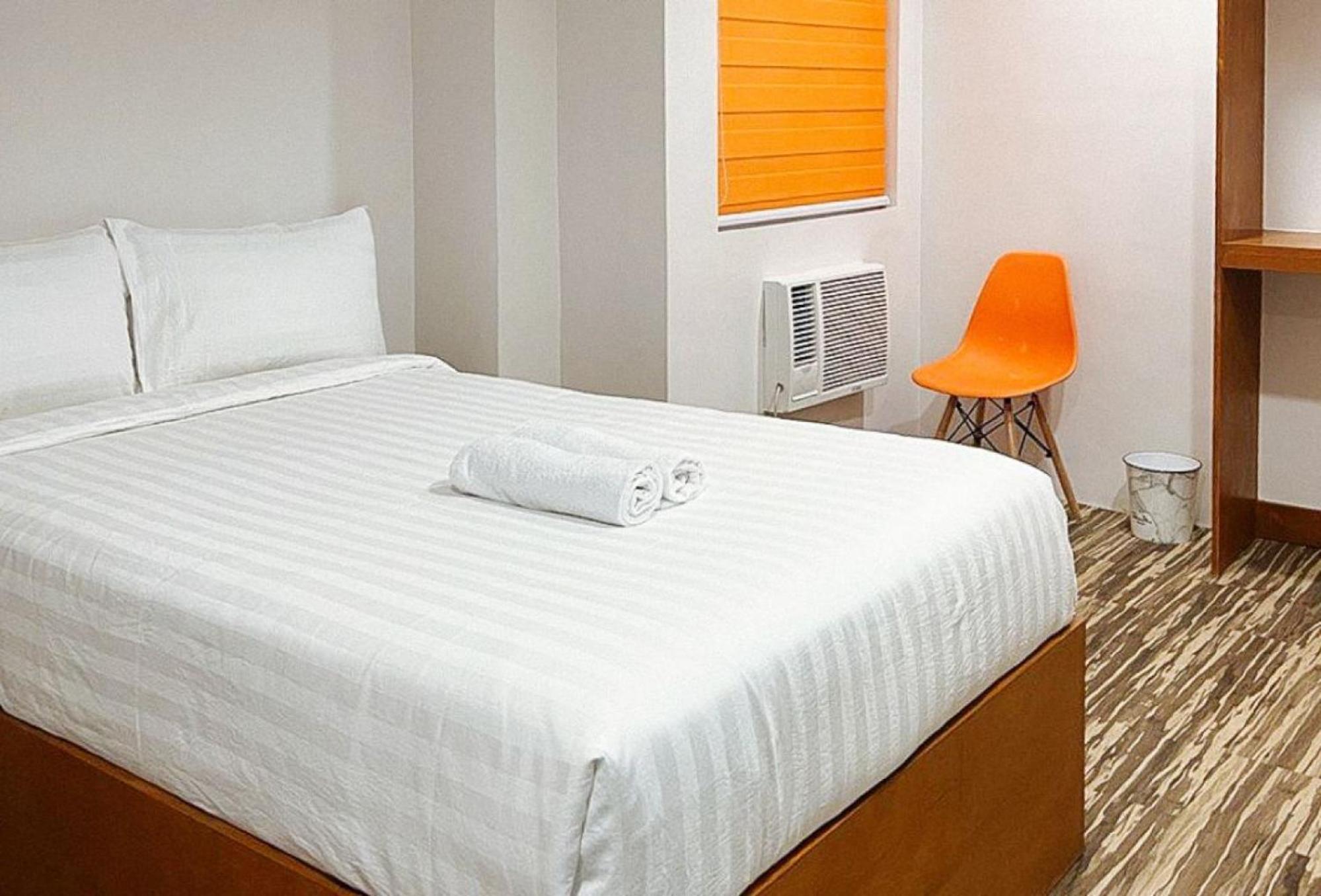 Lea Robert Hotel Angeles Pampanga By Reddoorz ภายนอก รูปภาพ