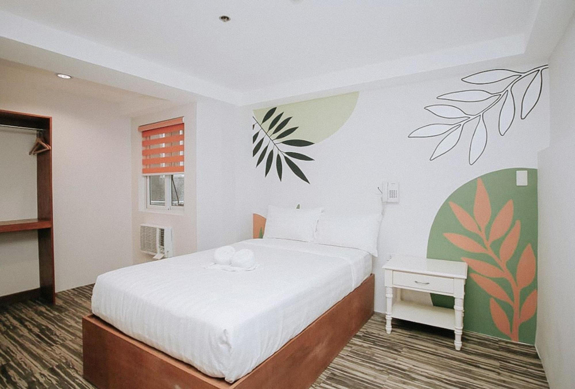 Lea Robert Hotel Angeles Pampanga By Reddoorz ภายนอก รูปภาพ